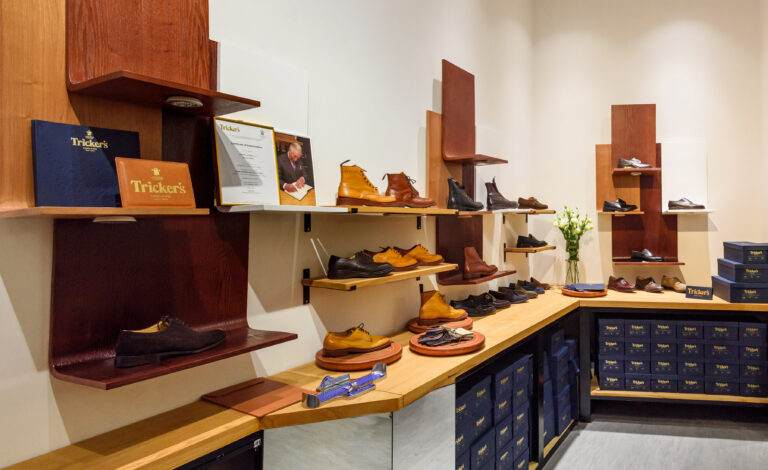 Service Centre Store Design, Trickers