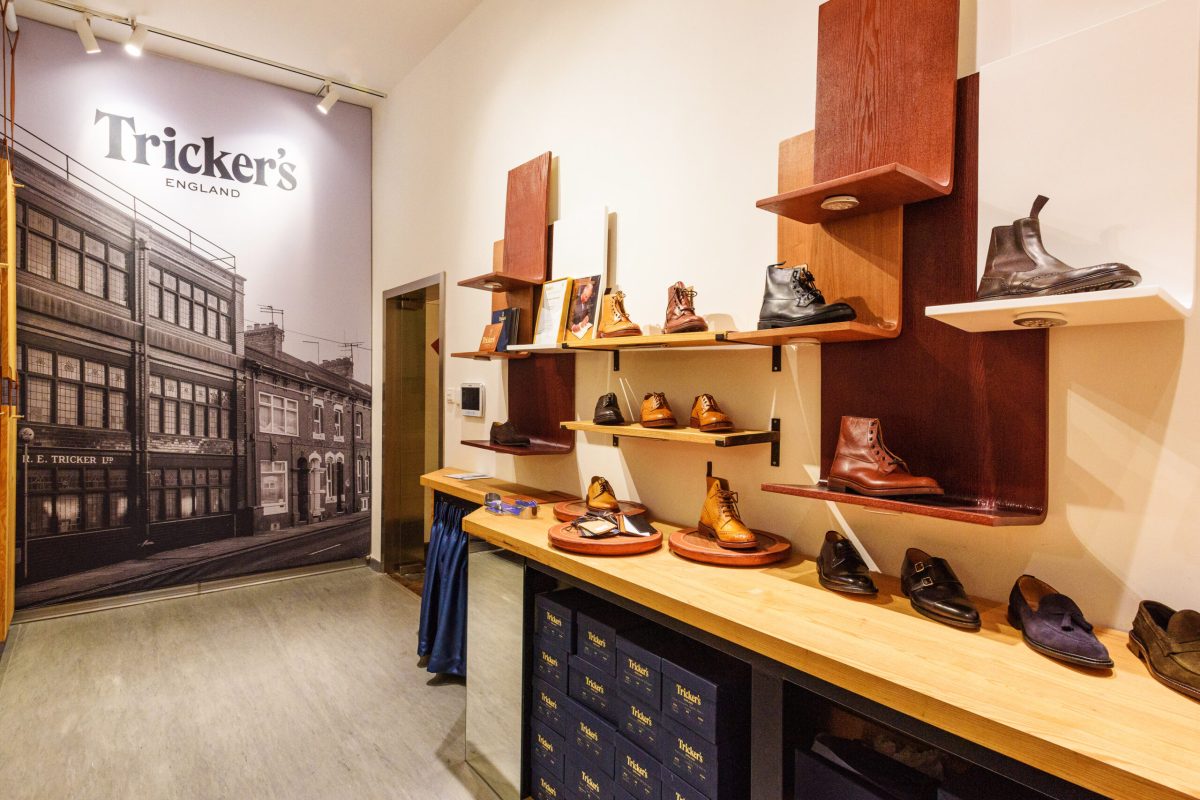 Service Centre Store Design, Trickers