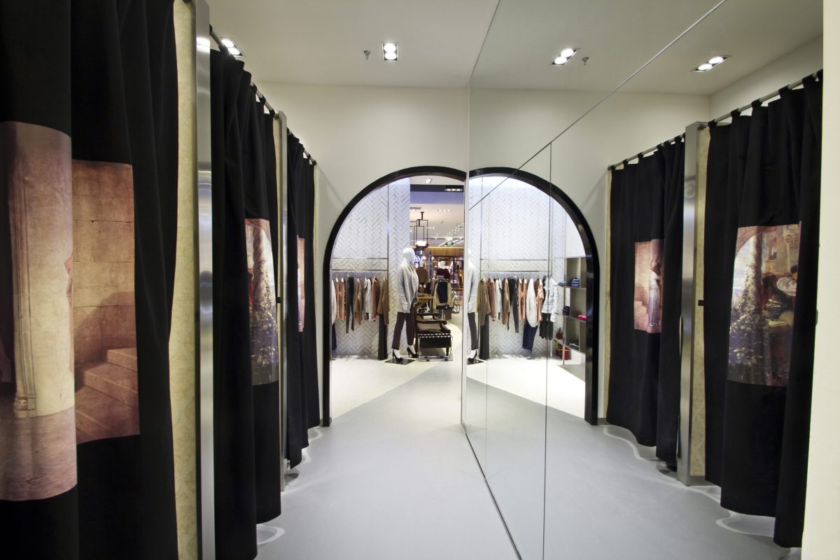 Fashion Store Concept & Technical Design, Ora / MASH