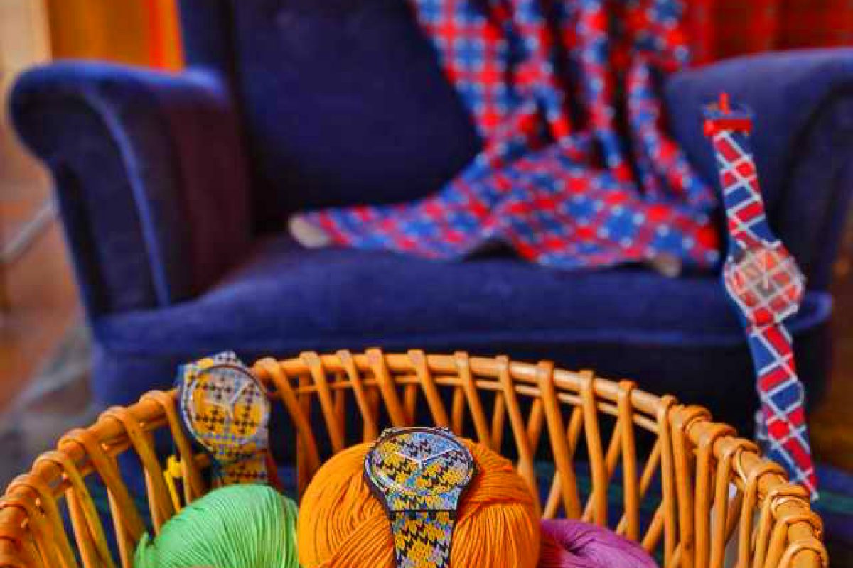 collection-launch-space-design-swatch-commune-at-the-great-wall-2014